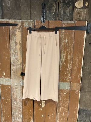 Lululemon Loungeful High-Rise Wide-Leg Cropped Pant Jogginghose Hose Gr. 6