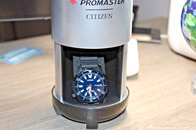 Citizen Promaster Fugu Diver 8204-A10D401 Scuba Tank Box + Extra Straps