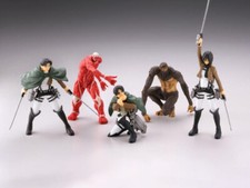 Attack on Titan Real Figure Collection Wave 1 Colossal Titan Beast Titan Levi 