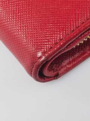 小物 PRADA Saffiano Leather Compact Wallet cq5dam.web.hebebed.600.600.jpg