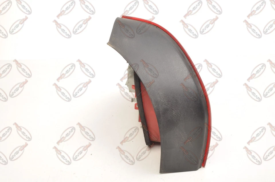 AUDI A3 8L 1.9 TDI 100CV Luz Trasera Luz De Cola Derecho 8L0945096B - Imagen 4 de 4