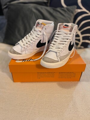 Nike Blazer Mid 77