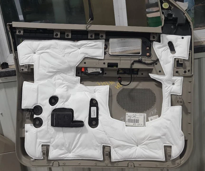 2015-2017 LINCOLN NAVIGATOR RIGHT FRONT DOOR TRIM PANEL; POWER WITH SWITCH Foto 3 de 4