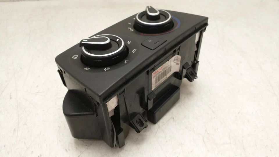 VAUXHALL MOVANO HEATER AC CLIMATE CONTROLS 1626274880 22-23 - Image 3 of 4