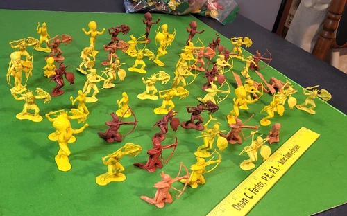 HUGE LOT OF VINTAGE MARX 54MM FORT APACHE INDIANS WITH WEAPONS DAMAGE.