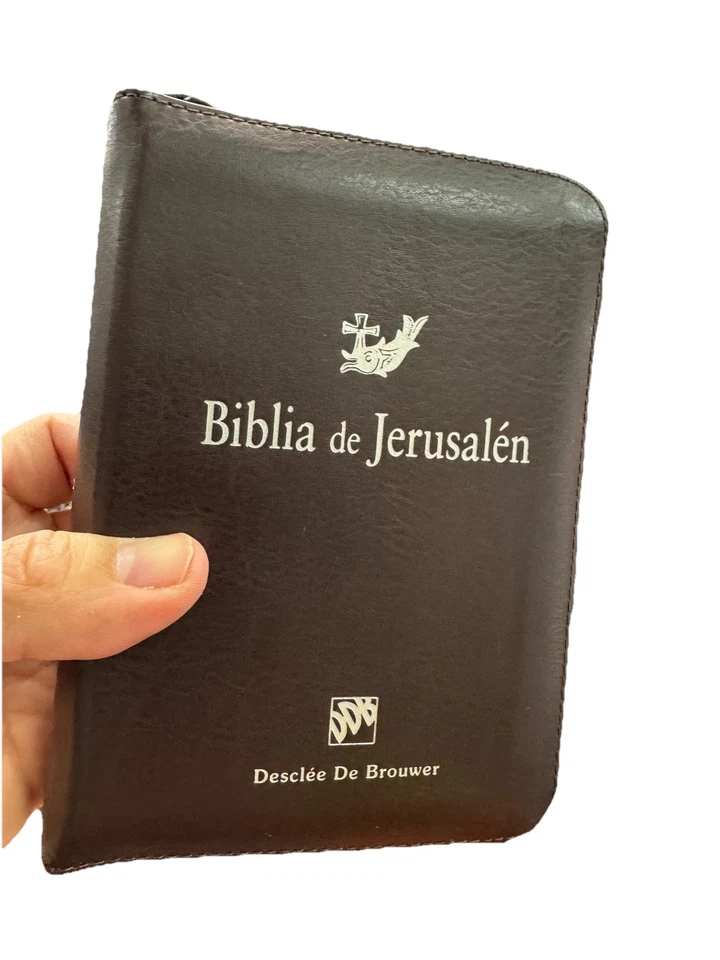 Biblia de Jerusalen de bolsillo con cremallera modelo 3 indice en la hoja - Image 3 of 4