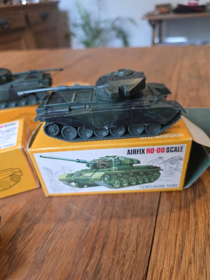 Vintage Airfix Ho-00 Scale Centurion Tanks x 3 - Image 2 of 4