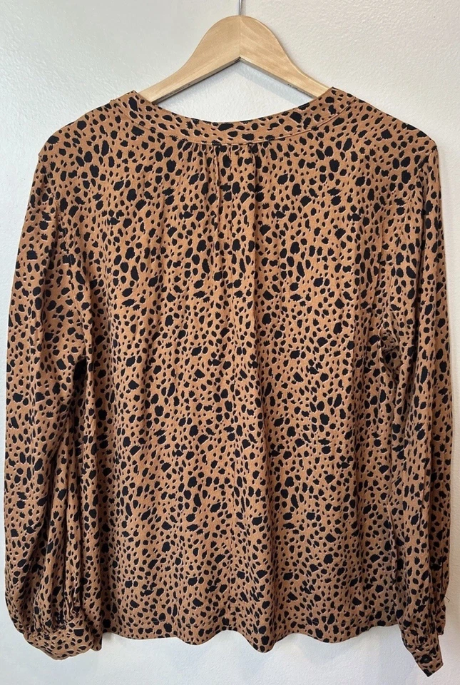 Cheetah Leopard Print Brown Black Long Sleeve Blouse Lightweight XL animal Print - Image 2 of 4