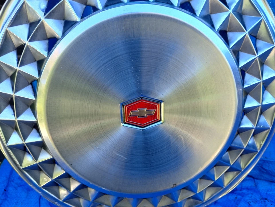 Chevy Malibu El Camino 1981 1982 1983 1984 tapacubos 14" pulgadas muy bonito Foto 2 de 4