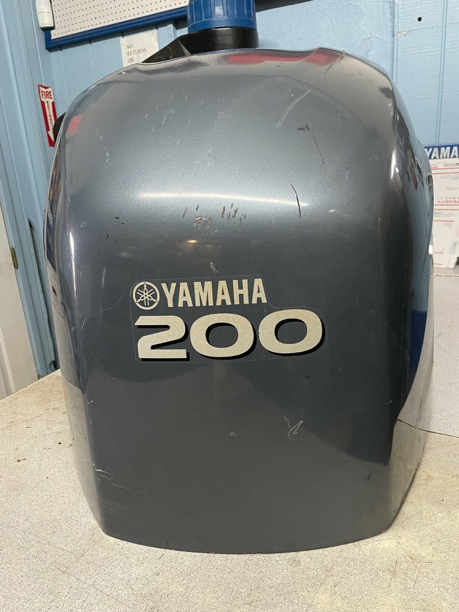 YAMAHA FOUR STROKE 200 HP TOP COWLING/ FITS F200-F225 3.3L YAMAHA FOUR STROKE 200 HP TOP COWLING/ FITS F200-F225 3.3L