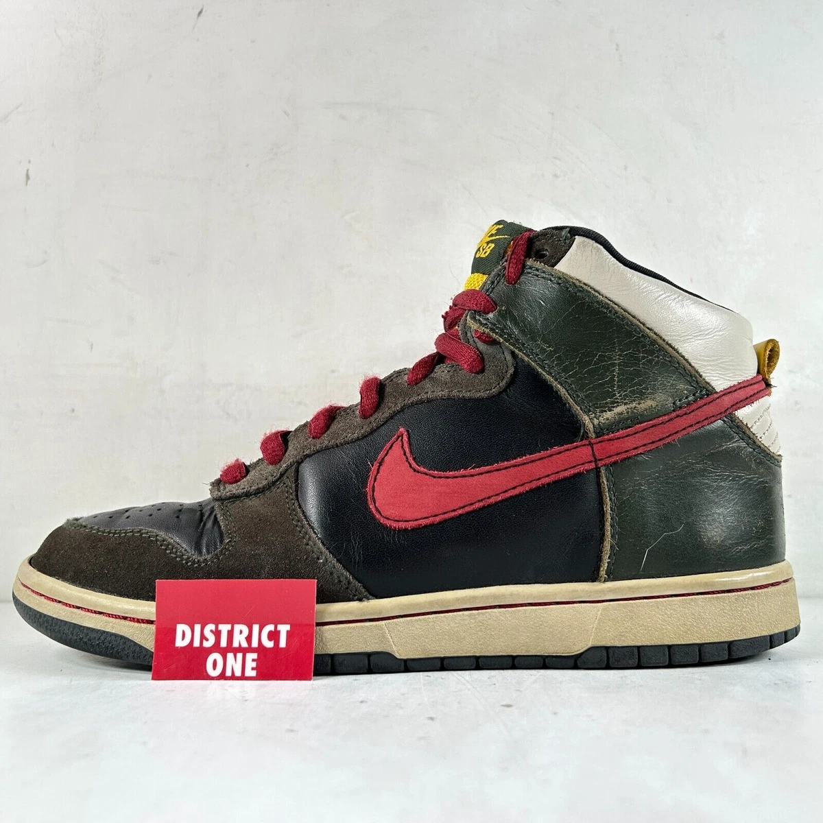 RARE SZ 4 PREOWNED (worn once) NIKE DUNK HIGH PRO SB  BOBA FETT (not in OG box) Nike SB Dunk High “Bobba Fett” 2008 Ds + OG all (lace bag  main image 2