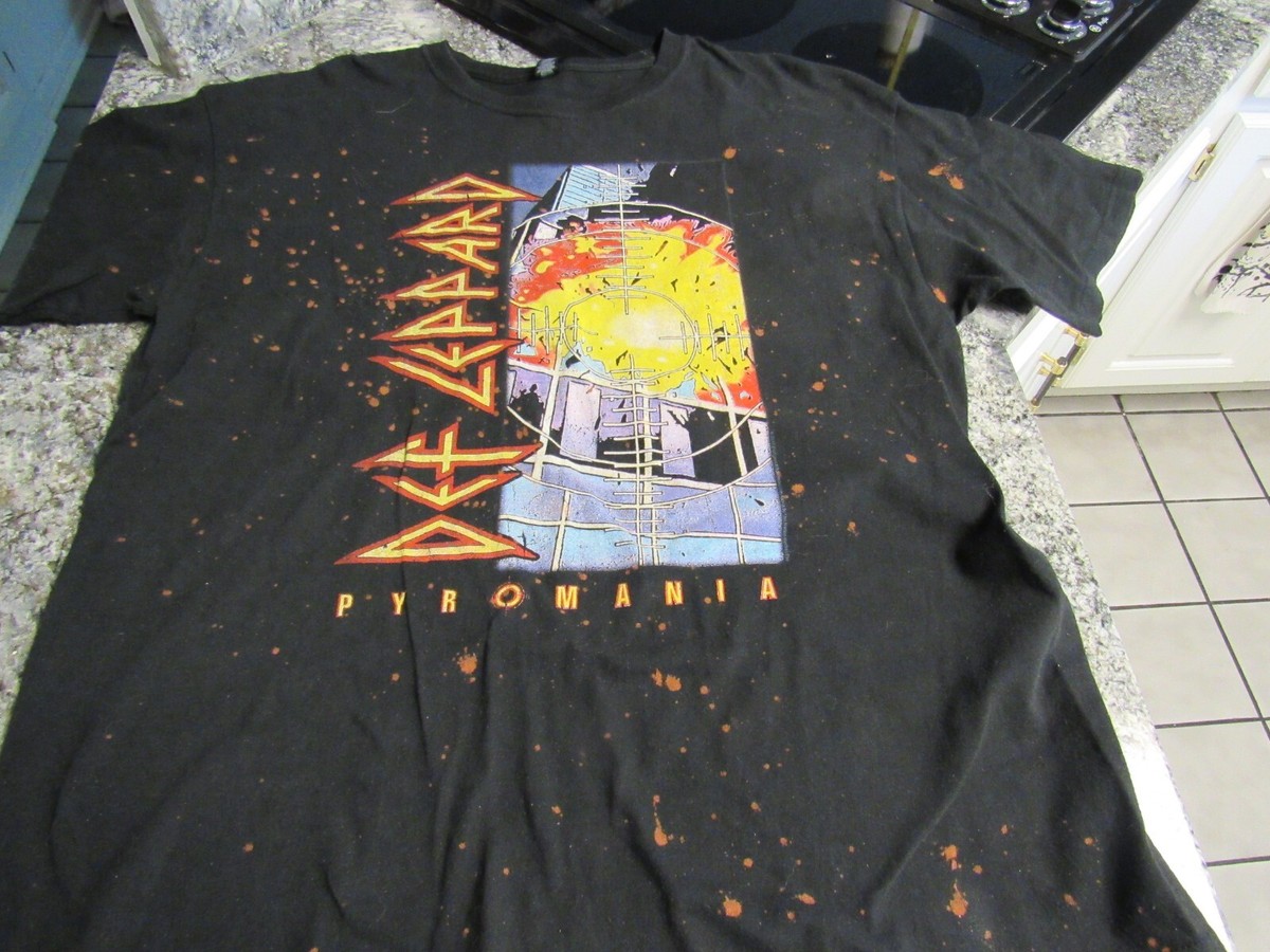希少 米製 Def Leppard Pyromania Tシャツ Mサイズ s-l1200.jpg