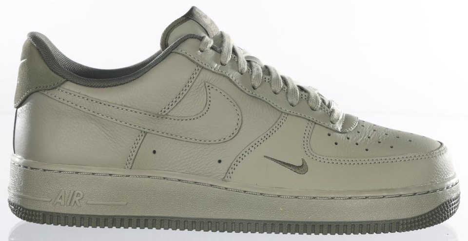 nike air force 1 mini swoosh light silver
