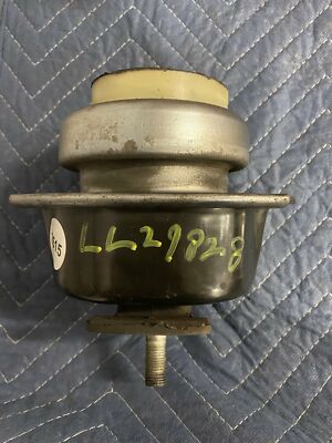 BMW X6M E71 Engine Mount F85 X5M E70 F86 6793642 22116793642 6 793 
