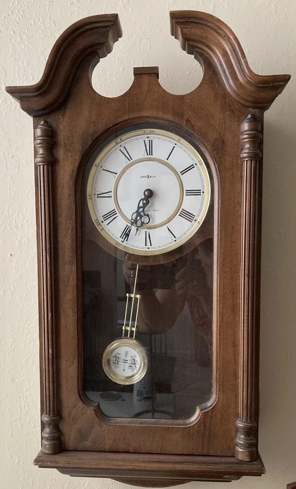 Howard Miller "Danwood" Working Westminster Chimes 612697 Quartz Wall