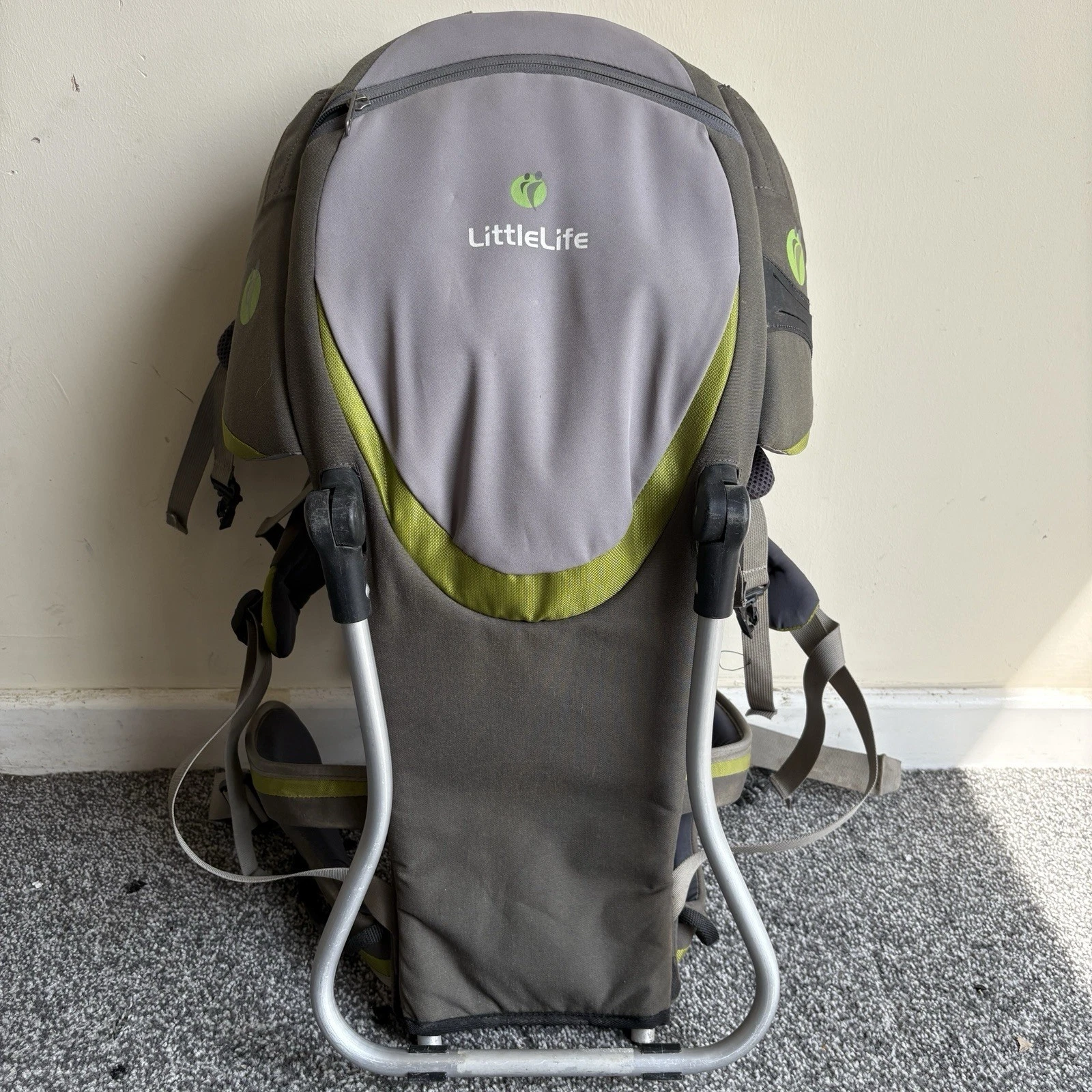 Littlelife Discoverer S2 Grey and Green Baby Carrier - See Description
Opens in a new window or tab