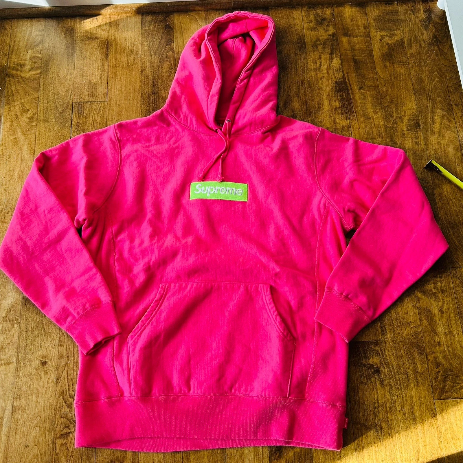 Sweat à capuche SUPREME Box Logo Taille : Large Excellent rose et vert authentique