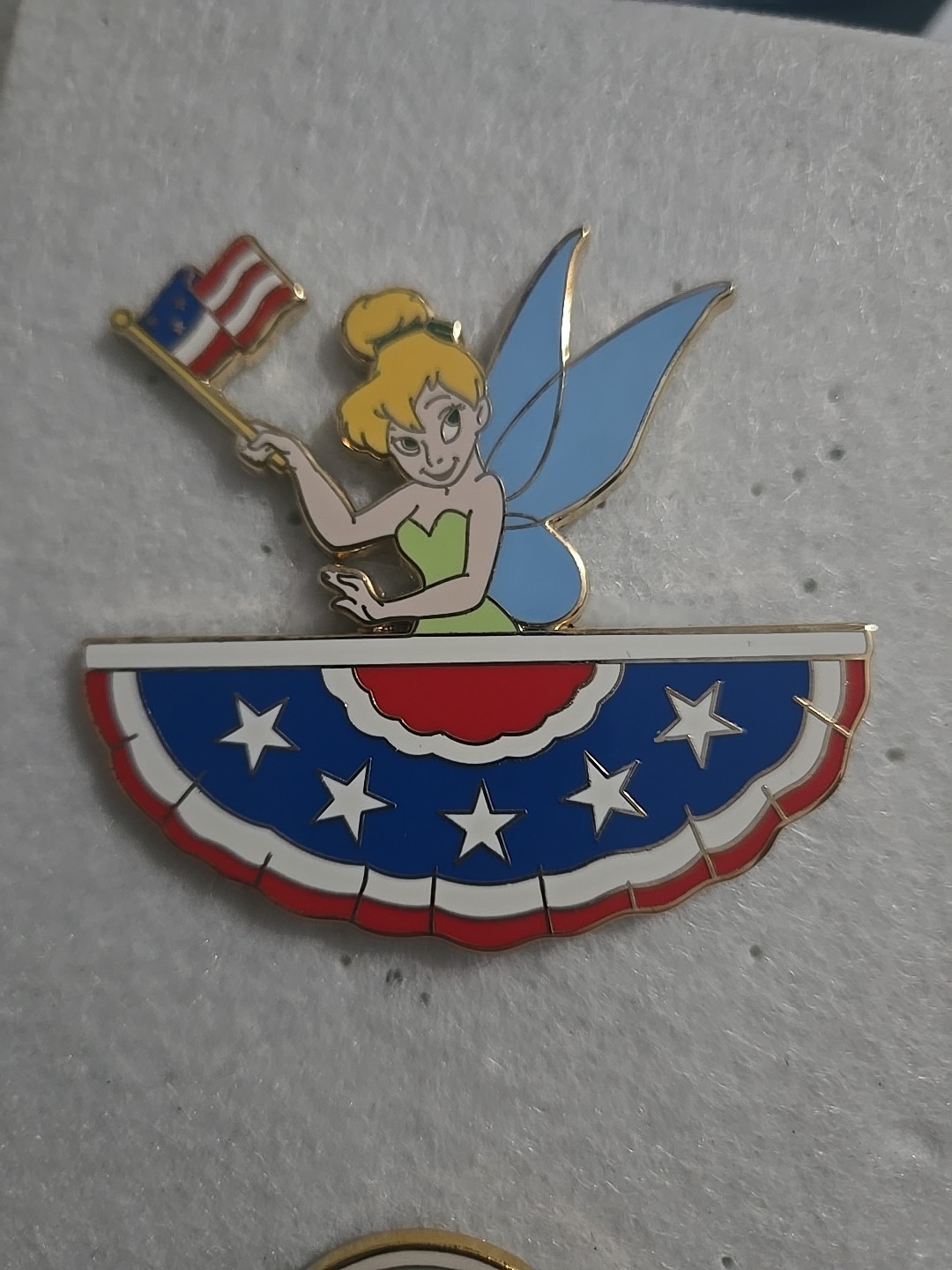 Disney Shopping Tinker Bell Americana Patriotic Flag  2010 LE 125 Pin