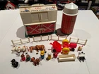 VINTAGE Fisher Price Little People #915 PLAY FAMILY FARM Barn + Silo Playset