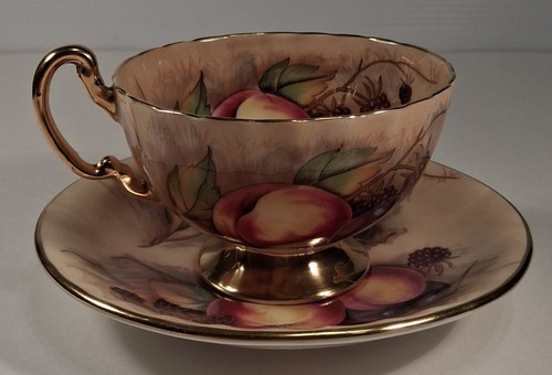 Vintage Aynsley Orchard Fruit Footed Tea Cup & Saucer Signed N. Brunt - Picture 2 of 13