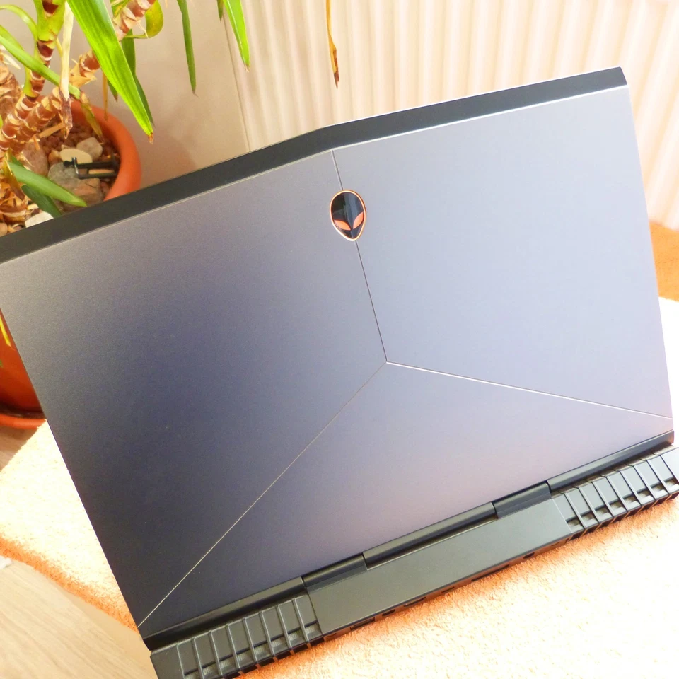 Alienware 15 R3 HIGH END 15 Zoll FULLHD Gaming 8GB GTX l 32GB RAM Windows 11 SSD - Bild 2 von 4