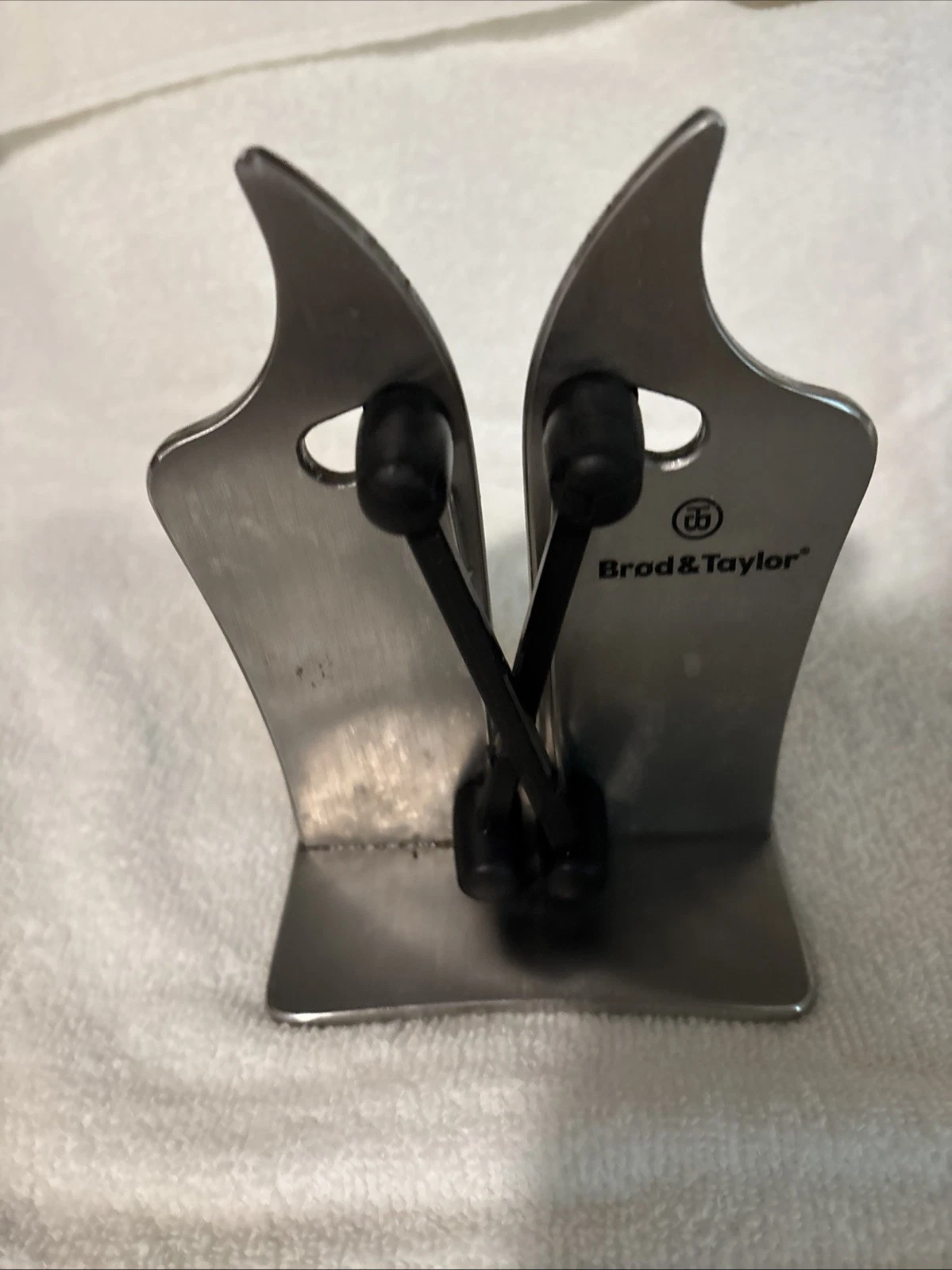 Brød & Taylor Professional Knife Sharpener – Stainless Steel, Spring Action