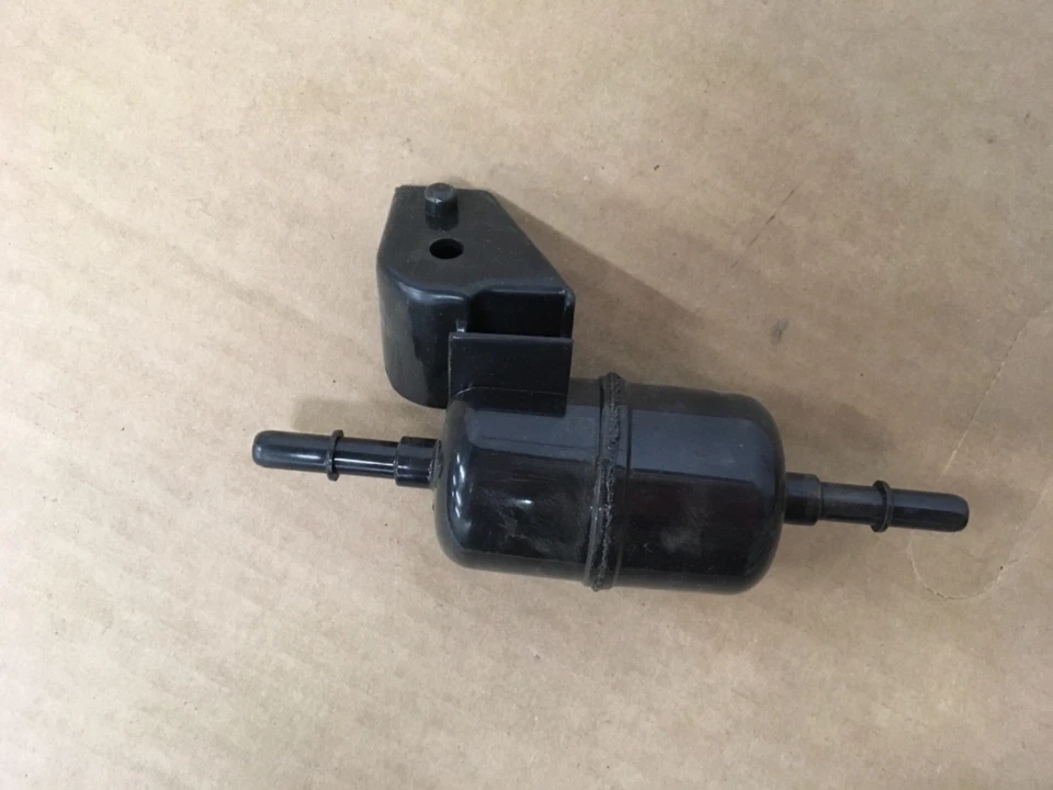 Filtro de combustible Chevrolet Caprice GF573 10091780 NOS 90 91 92 93 Foto 3 de 4