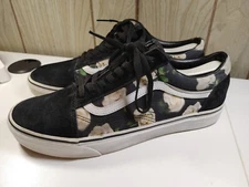 VANS- Old Skool Vans Mens Size 12 *RARE* Excellent Condition. 