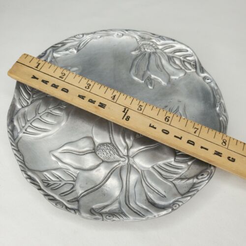 Aperitivo Queso Plato Magnolia Arthur Tono Plateado Diseño 2 Caras Firmado - Imagen 5 de 10