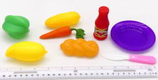 Lot Assorted Pretend Plastic Food Plate Bread Corn Carrot Plate Knife