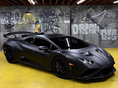 2022 Lamborghini Huracan STO