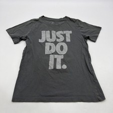 Nike The Nike Tee Just Do It T-shirt Youth Boys S Gray Graphic Print Logo. 43016