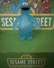 SUPER 7 REACTION SESAME STREET COOKIE MONSTER TRANSLUCENT CHASE BLIND BOX