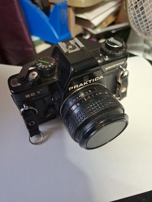 Appareil Photo Reflex PRAKTICA BC 1 – Noir – Objectif Pentacon Prakticar 1:1.8 50mm MC – Vintage Années 80