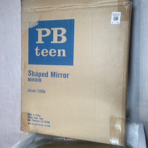 lot of 2 Pottery Barn PB teen CLOVER SHAPED MIRRORS ribbon hangers NEW IN BOX - Picture 8 of 9