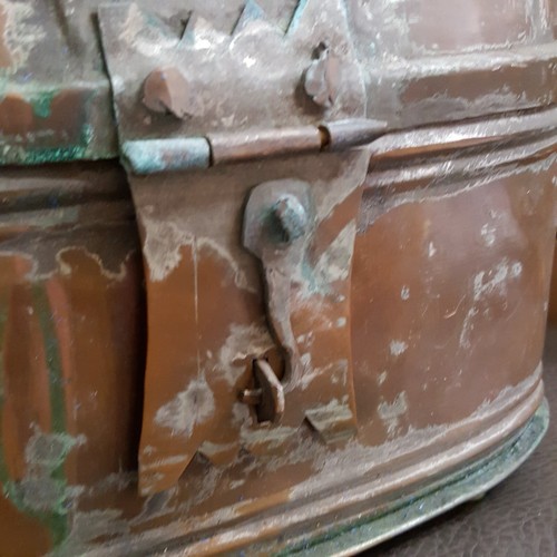 Antigua caja de jabón de baño hammam turco de estaño y cobre. En relieve y abovedado - Imagen 3 de 23