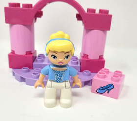Lego Duplo 6153 - Cinderella's Carriage and Castle Set!