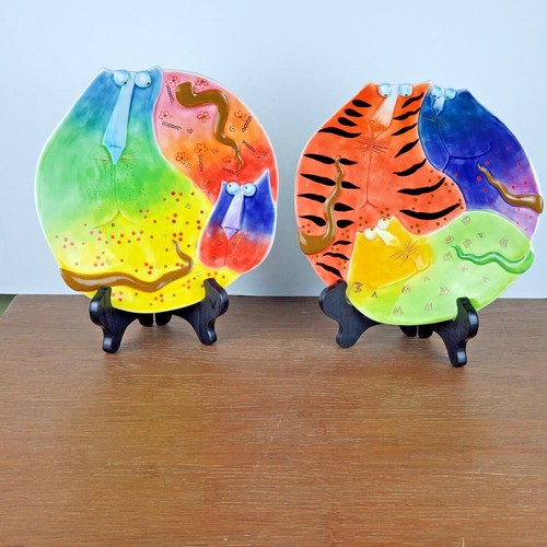 Nur noch blaugrüne Katze übrig 9 Zoll Studio Designworks Joy handbemalter Keramikteller - Bild 1 von 4