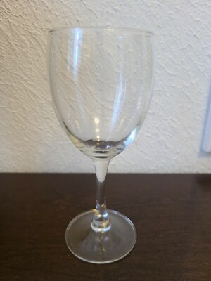 Luminarc Set Of 12 Wine Glasses