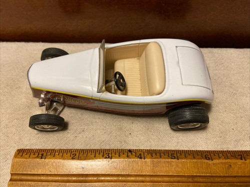 1:25 Hot Wheels 1933 Ford Roadster Hot Rod Limited Edition Diecast Coin Bank - Picture 10 of 11