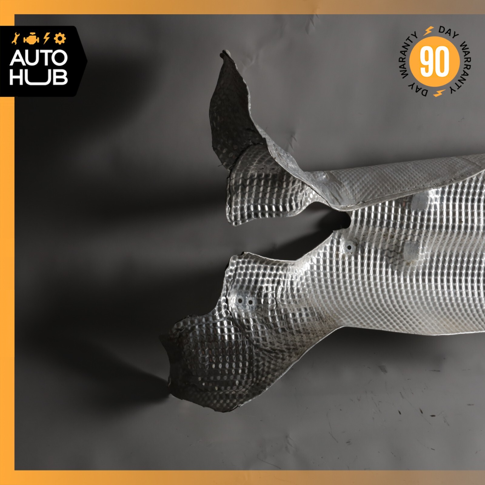18-23 Aston Martin DB11 4.0L V8 Underbody Exhaust Muffler Heat Shield Panel OEM