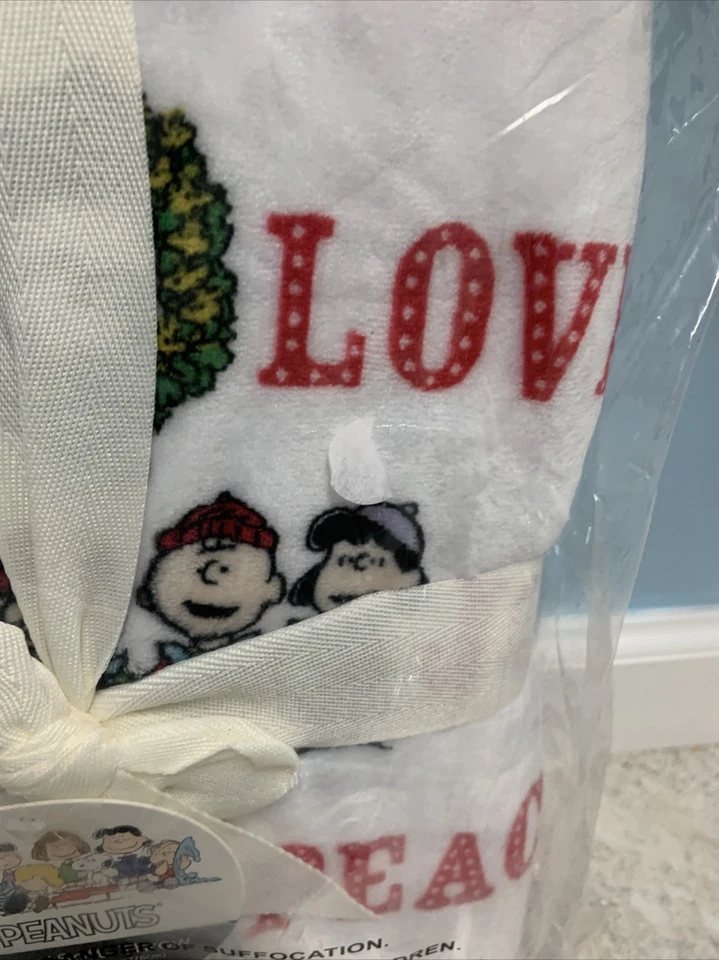 New Berkshire Peanuts Charlie Brown Christmas Peace Love Joy Velvet Soft Throw - Image 2 of 4