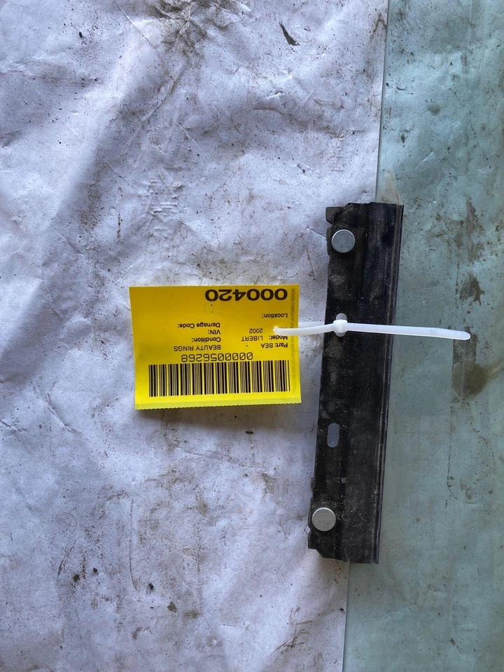 Jeep Liberty 2002-2006 vagón 4 puertas puerta delantera ventana de vidrio lado derecho del pasajero Foto 3 de 4