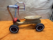 DWN2 - Vintage 1970 s Radio Flyer Maple Wood 4-Wheel Ride-On Scooter