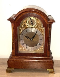 ANTIQUE MANTLE CLOCK STRIKING ON BELLS & GONG FULLY WORKING
