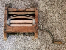 Antique Anchor Brand Clothes Wringer – 1900s Cast Iron and Wood Laundry Tool