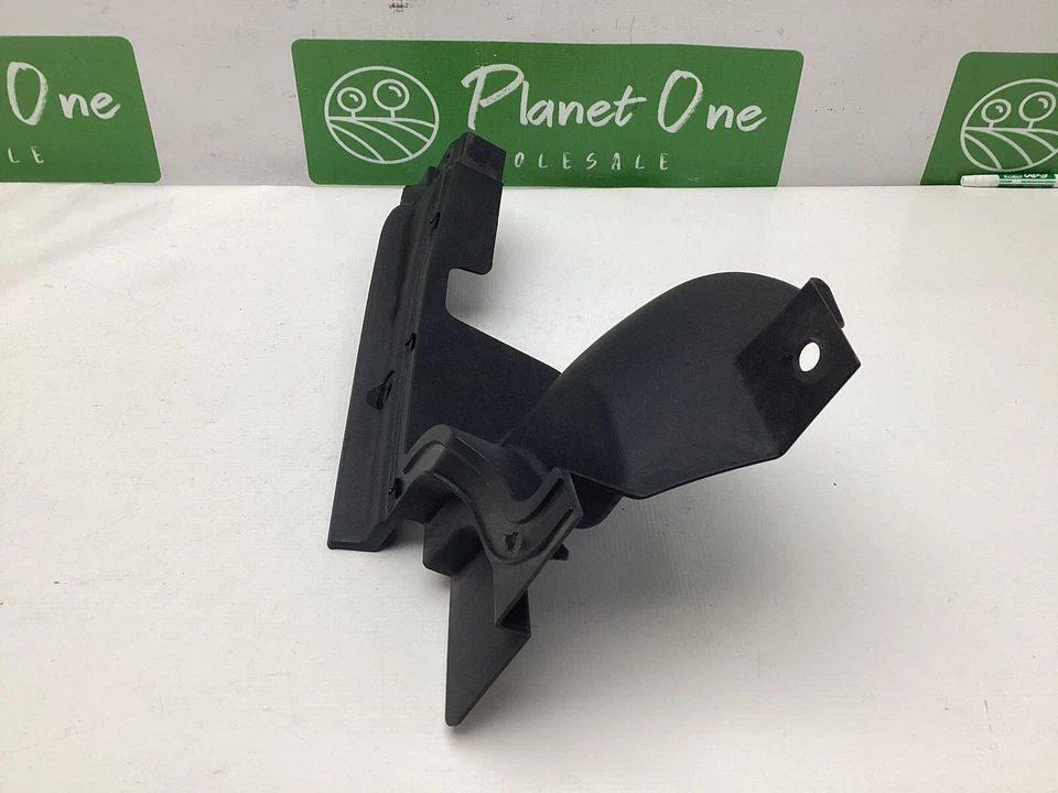 OEM 2010-2016 Cadillac SRX FRONT LEFT Engine Compartment Sight Shield 15909451 - Imagem 2 de 4