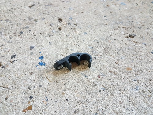 BMW 1er F20 F21 3er F30 F31 N47N Halter Ölkühlerleitung 7810321