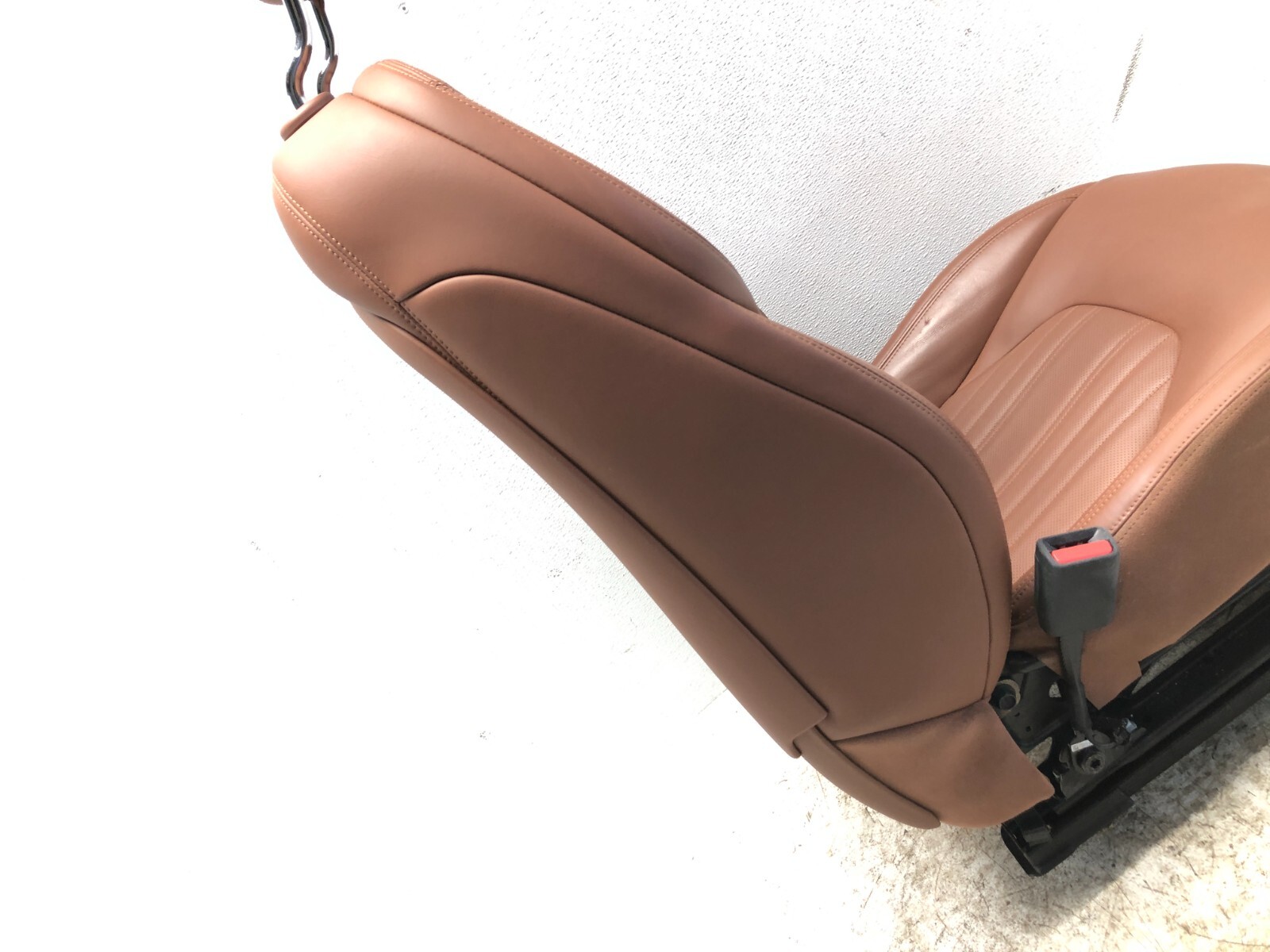 2017-2020 MASERATI LEVANTE LEFT DRIVER FRONT HEATED LEATHER SEAT OEM.