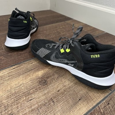 Nike Kyrie Flytrap V5 Basketball Sneaker Youth 7 Black White Mesh DD0340-002